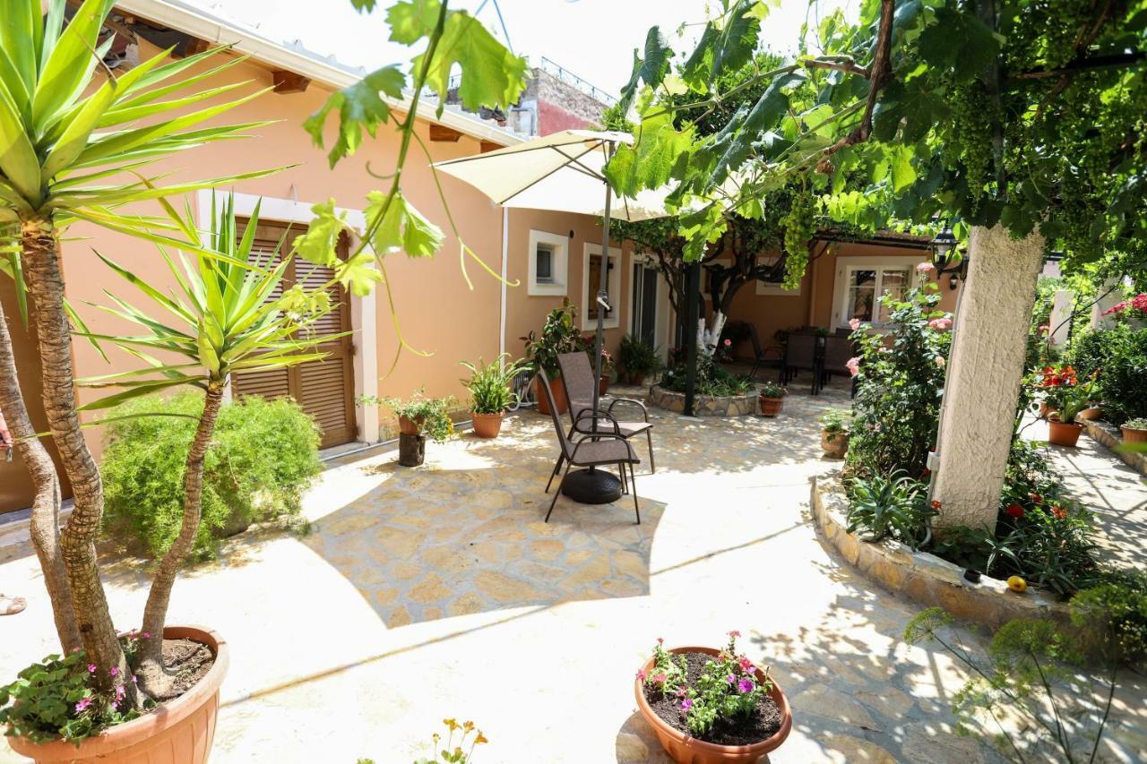 בית הארחה Kastellanoi  	Garden House Kastellani מראה חיצוני תמונה