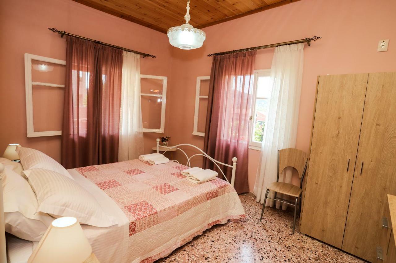 בית הארחה Kastellanoi  	Garden House Kastellani מראה חיצוני תמונה